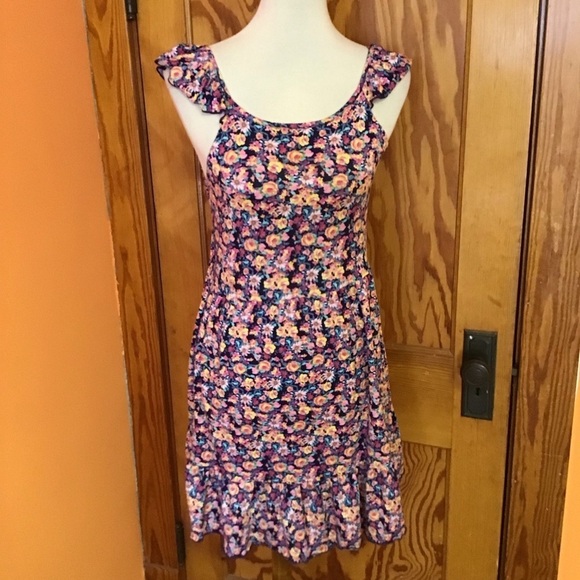 Bright Floral Feminine Ruffled Sun Dress - Picture 4 of 12